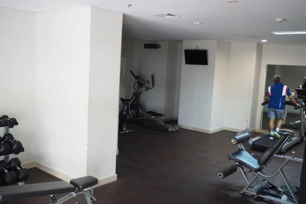 1 Bedroom Apartment Near Central Park Mall Jakarta Exterior photo