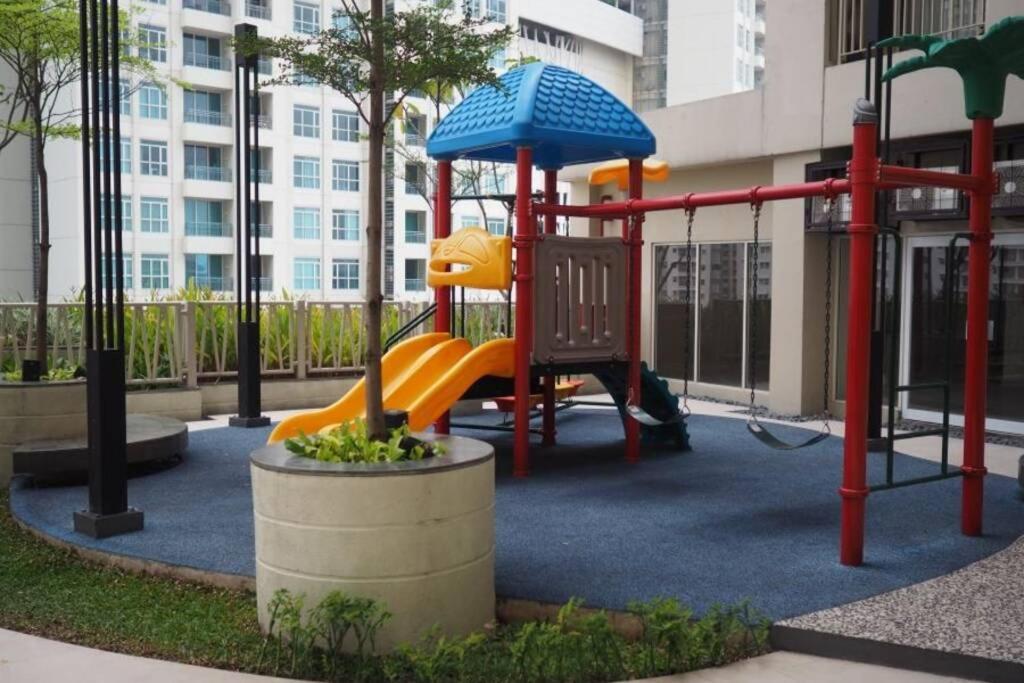 1 Bedroom Apartment Near Central Park Mall Jakarta Exterior photo